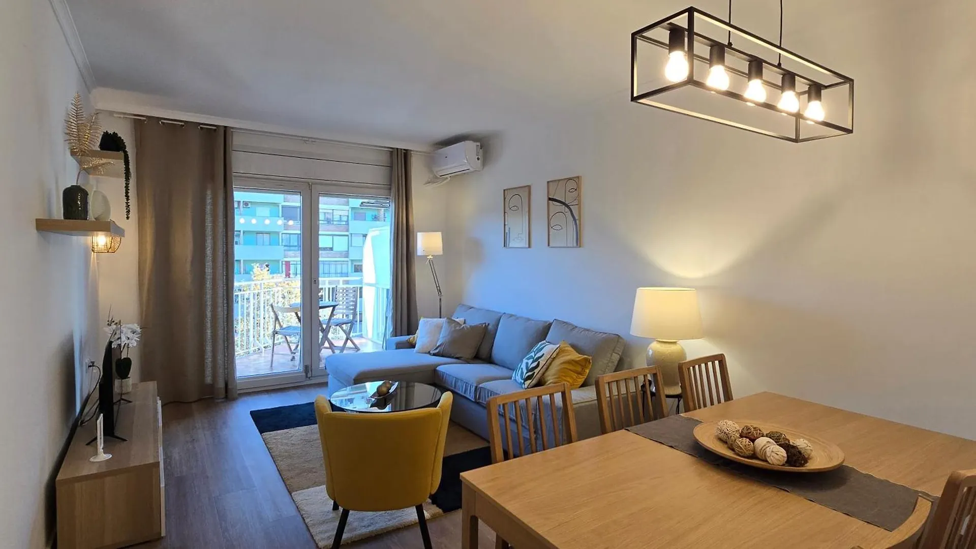 Opening Doors Monumental Apartment Barcelona
